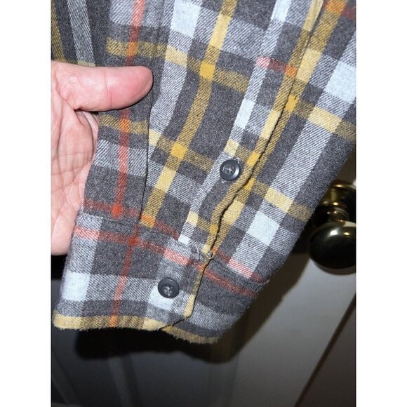 BURNSIDE Men's Gray Plaid Extra Soft Flannel Shirt Long Sleeve BD8283 Sz L - Picture 3 of 8